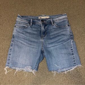 vintage midrise levi’s jorts